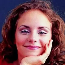 Julia Fischer Net Worth 2026: Money, Salary, Bio | CelebsMoney