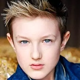 Julian Hott Net Worth 2026: Money, Salary, Bio | CelebsMoney