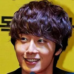 Jung Il-Woo Net Worth 2026: Money, Salary, Bio | CelebsMoney
