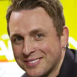 Johnny Reid Net Worth 2026: Money, Salary, Bio | CelebsMoney