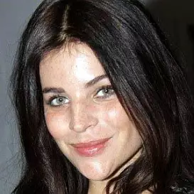 Julia Restoin Roitfeld Net Worth 2026: Money, Salary, Bio | CelebsMoney